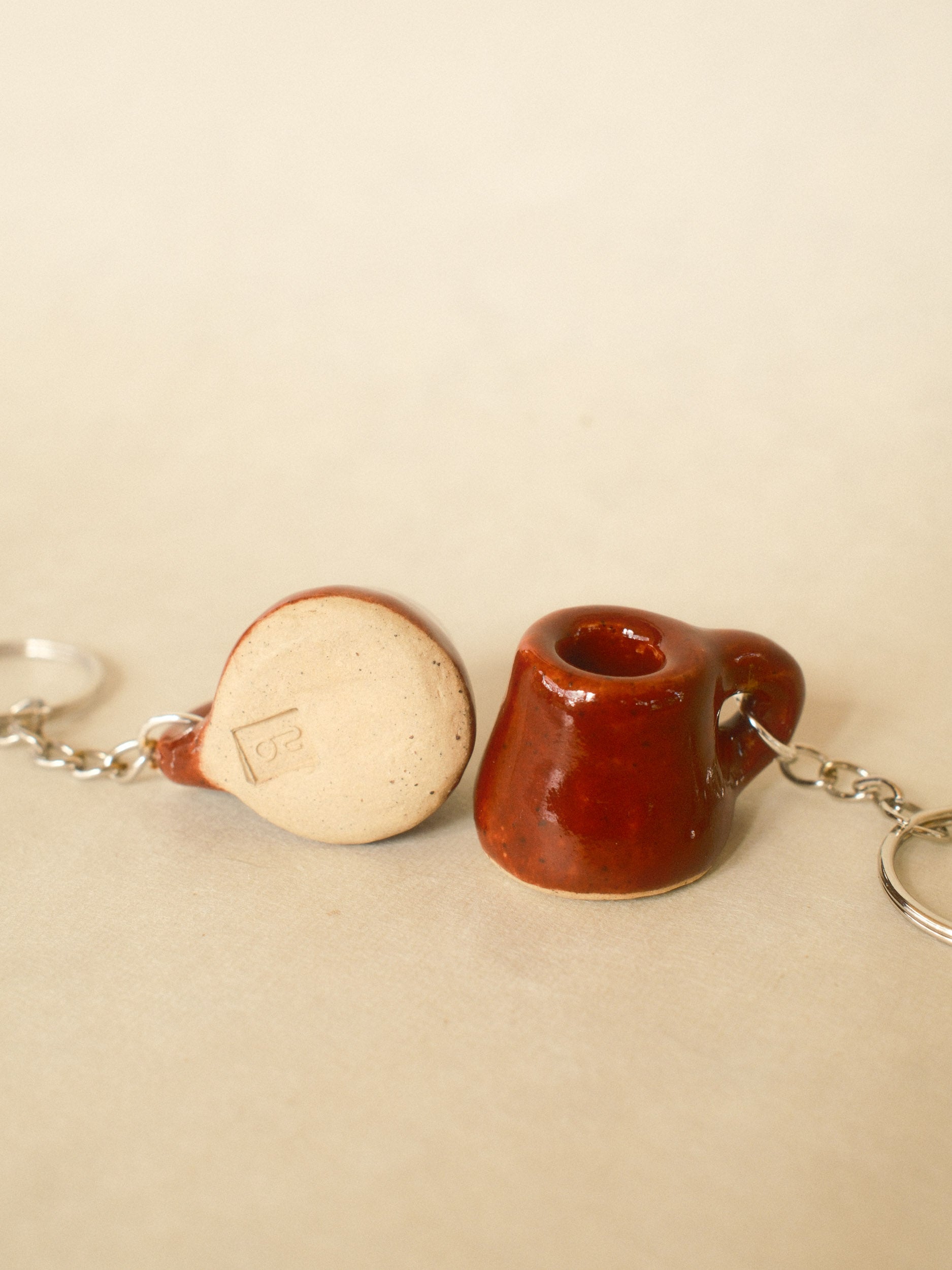 red mug keychain